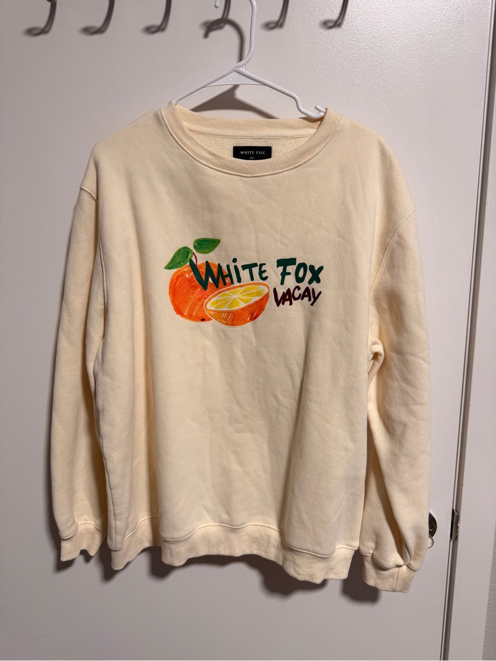 White Fox Boutique Cream Graphic 'Vacay' Crewneck Sweatshirt